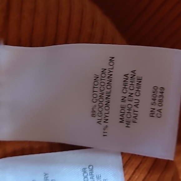 Short Sleeve Sweater - Picture 4 of 5